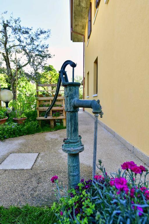 La Terrazza Sul Garda Hotel Bagian luar foto