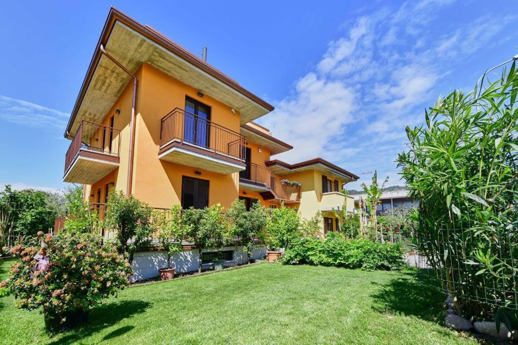 La Terrazza Sul Garda Hotel Bagian luar foto